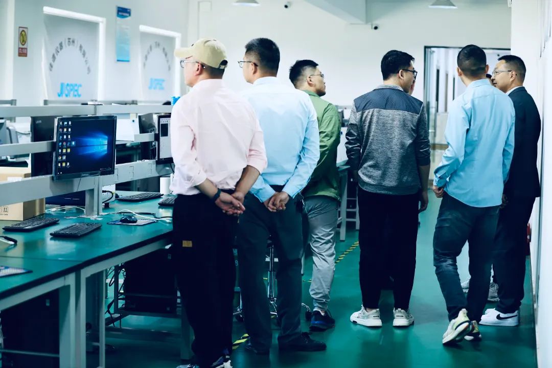 1698109911.jpg 640 (5).jpg